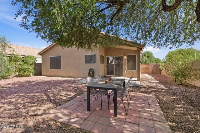 4313 E RAVEN Road, Phoenix, AZ 85044