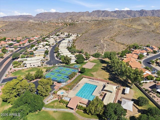 4313 E RAVEN Road, Phoenix, AZ 85044