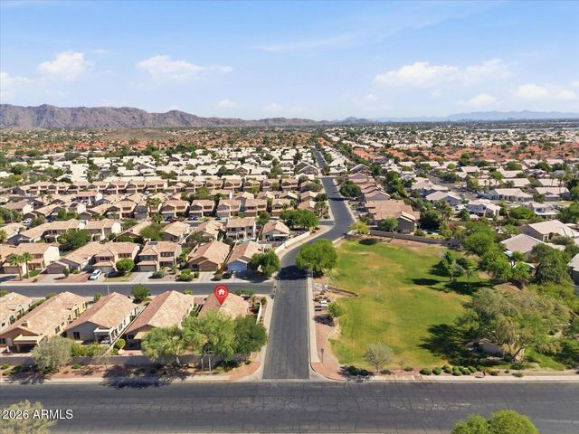 4313 E RAVEN Road, Phoenix, AZ 85044