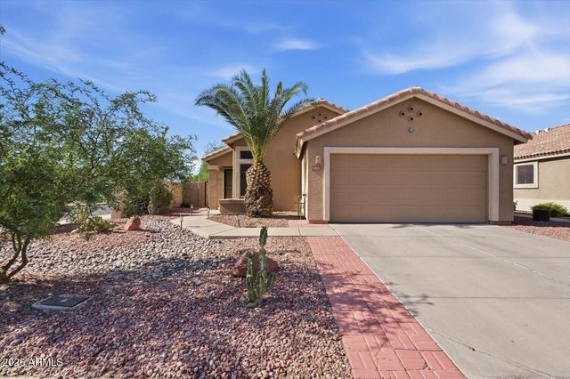 4313 E RAVEN Road, Phoenix, AZ 85044