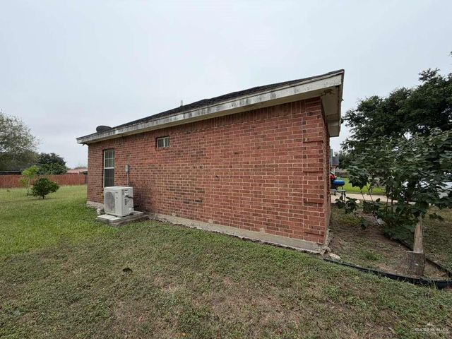 1212 12th Street, Mercedes, TX 78570