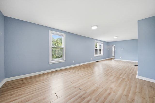 11317 S Carpenter Street, Chicago, IL 60643
