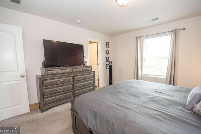 225 Fox Chase Way, Hogansville, GA 30230