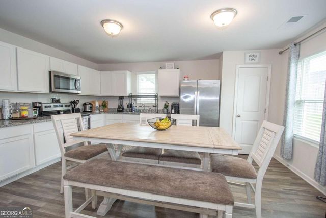 225 Fox Chase Way, Hogansville, GA 30230