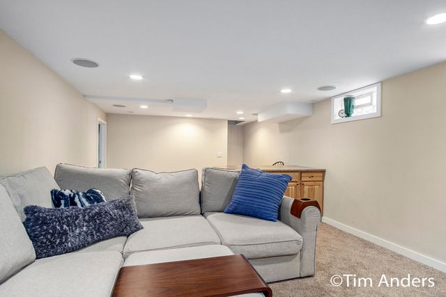 2324 Estelle Drive Se, East Grand Rapids, MI 49506