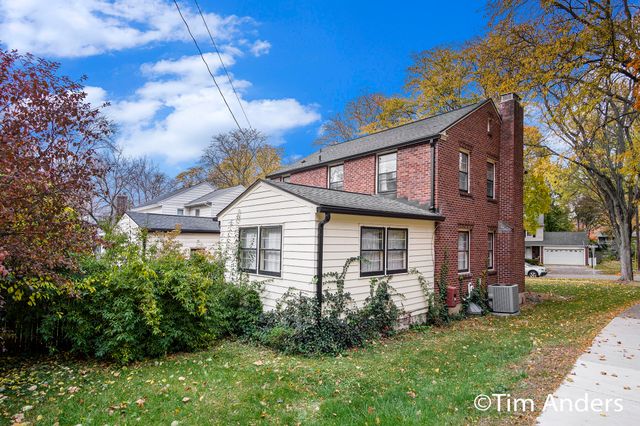 2324 Estelle Drive Se, East Grand Rapids, MI 49506