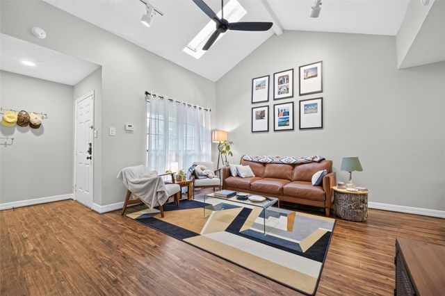 4000 Purdue Street 102, Houston, TX 77005