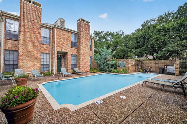 4000 Purdue Street 102, Houston, TX 77005