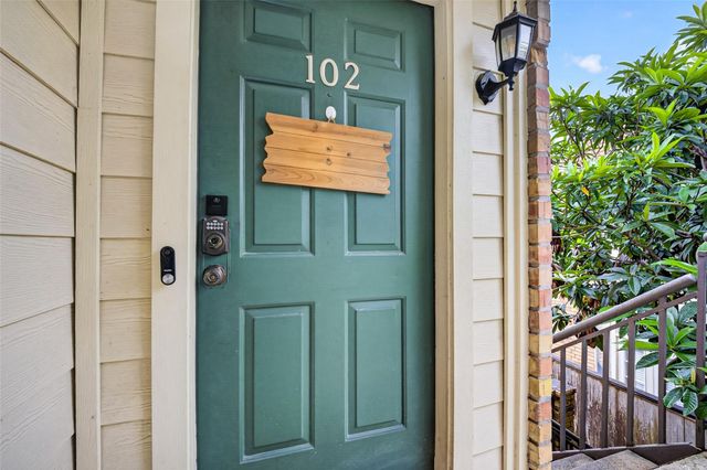 4000 Purdue Street 102, Houston, TX 77005