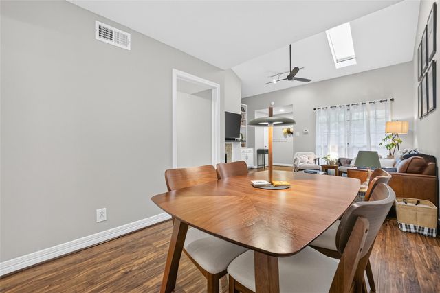 4000 Purdue Street 102, Houston, TX 77005