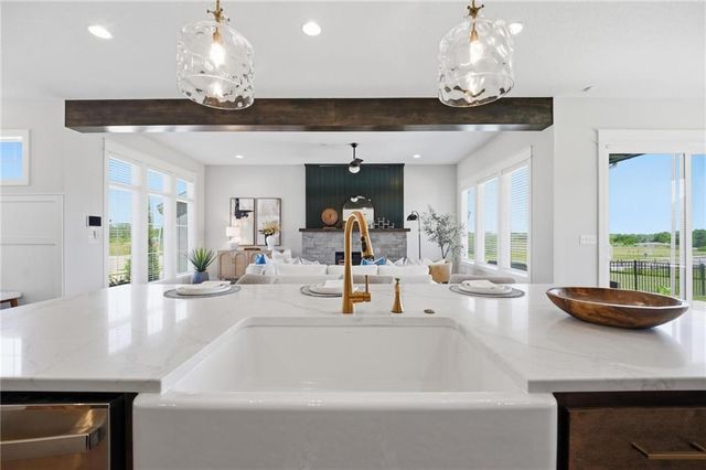 1505 SW Arbormill Terrace, Lee's Summit, MO 64082