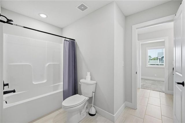 1505 SW Arbormill Terrace, Lee's Summit, MO 64082