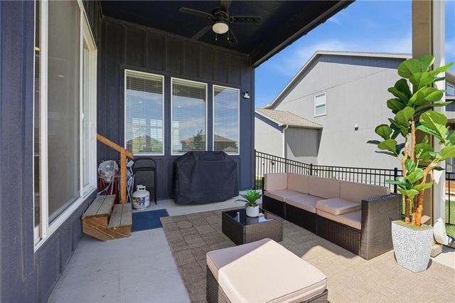 1505 SW Arbormill Terrace, Lee's Summit, MO 64082