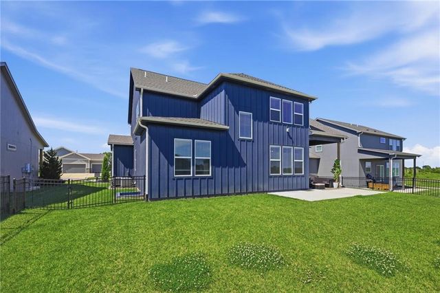 1505 SW Arbormill Terrace, Lee's Summit, MO 64082