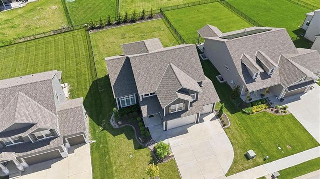 1505 SW Arbormill Terrace, Lee's Summit, MO 64082
