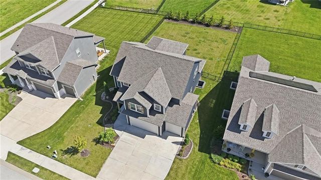 1505 SW Arbormill Terrace, Lee's Summit, MO 64082