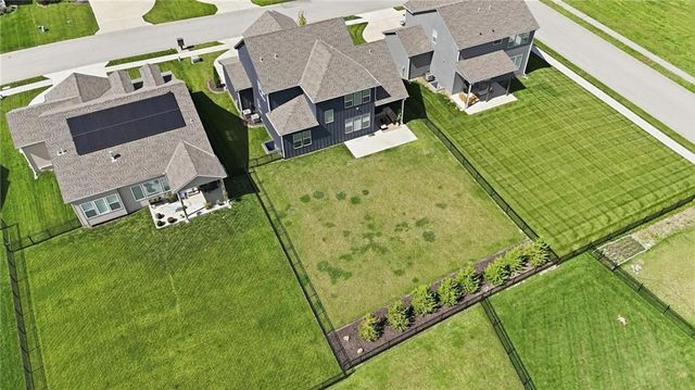1505 SW Arbormill Terrace, Lee's Summit, MO 64082