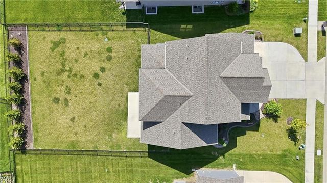 1505 SW Arbormill Terrace, Lee's Summit, MO 64082