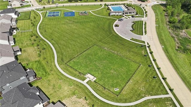 1505 SW Arbormill Terrace, Lee's Summit, MO 64082