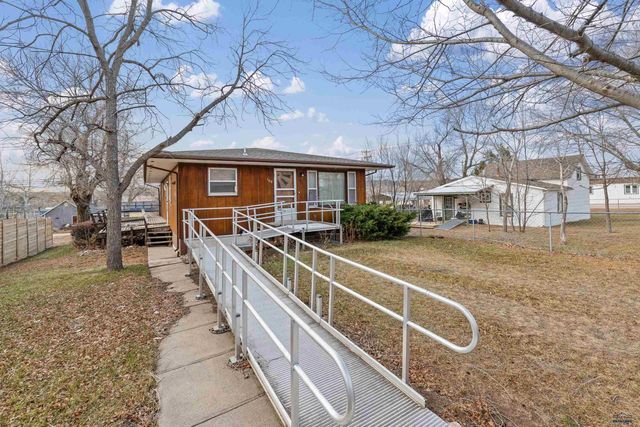 109 E PHILADELPHIA, Rapid City, SD 57701