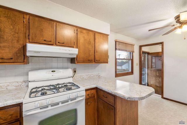 109 E PHILADELPHIA, Rapid City, SD 57701