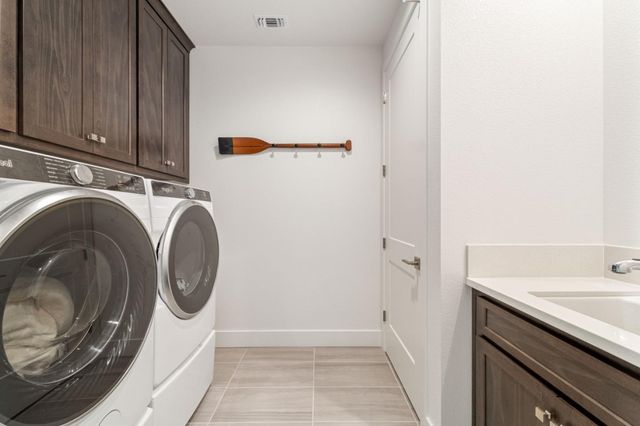 2409 Schooner Avenue, Marina, CA 93933