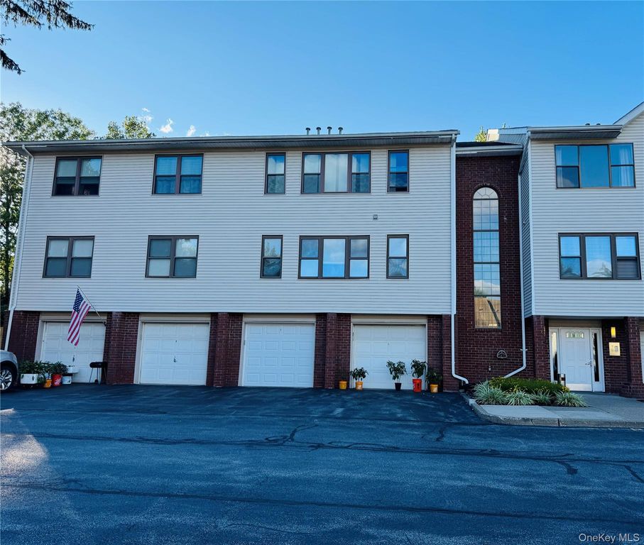 193 Deer Ct Drive, Middletown, NY 10940