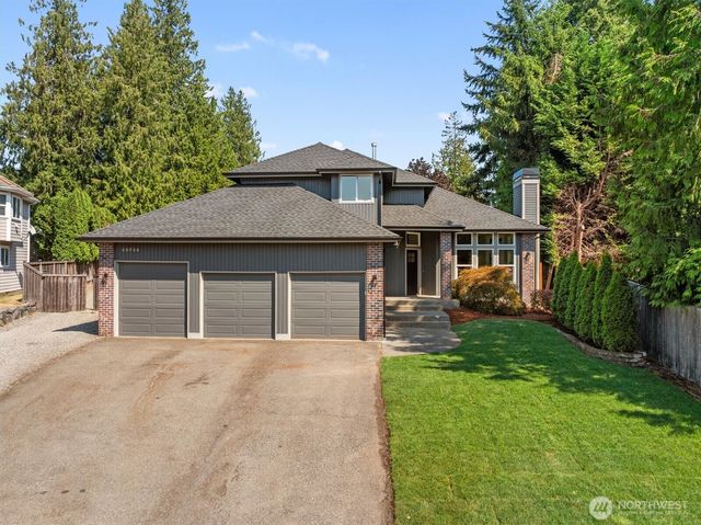 25738 215th Court SE, Maple Valley, WA 98038