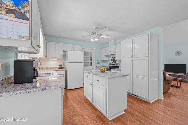 412 Trent Farm Road, New Bern, NC 28562