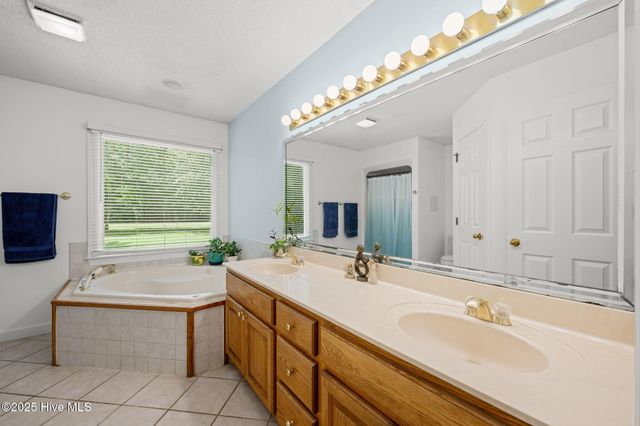 412 Trent Farm Road, New Bern, NC 28562