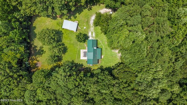 412 Trent Farm Road, New Bern, NC 28562