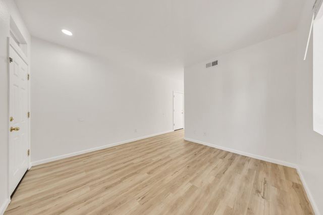 2373 Coffeeberry Rd, West Sacramento, CA 95691