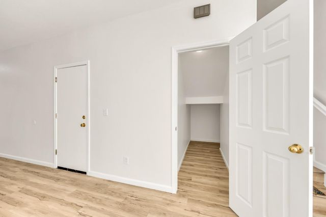 2373 Coffeeberry Rd, West Sacramento, CA 95691