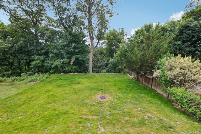 65 Overlook Drive, Valhalla, NY 10595