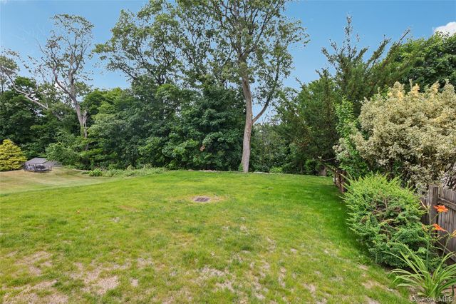 65 Overlook Drive, Valhalla, NY 10595