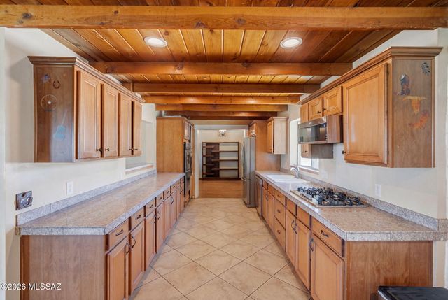 725 S Gollob Road, Tucson, AZ 85710