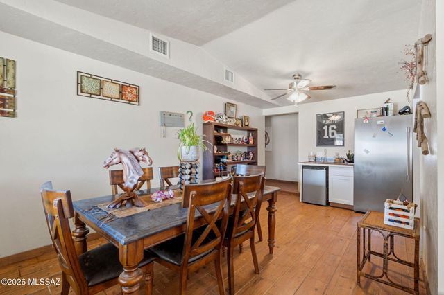 725 S Gollob Road, Tucson, AZ 85710