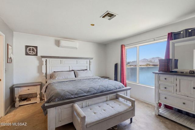 725 S Gollob Road, Tucson, AZ 85710