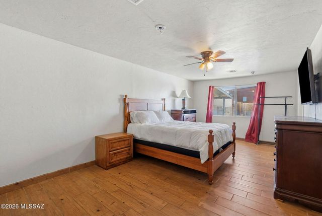 725 S Gollob Road, Tucson, AZ 85710