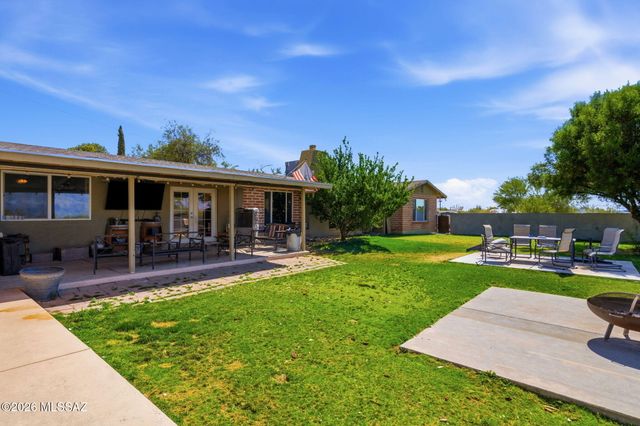 725 S Gollob Road, Tucson, AZ 85710