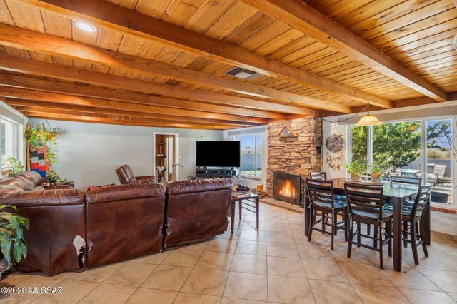 725 S Gollob Road, Tucson, AZ 85710
