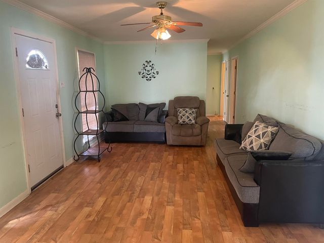 109 Frank Ln, Belle Rose, LA 70341