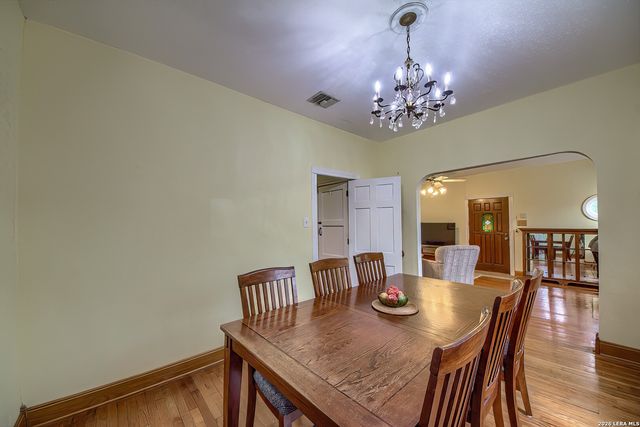 281 W Mariposa, San Antonio, TX 78212