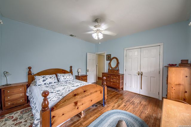 281 W Mariposa, San Antonio, TX 78212