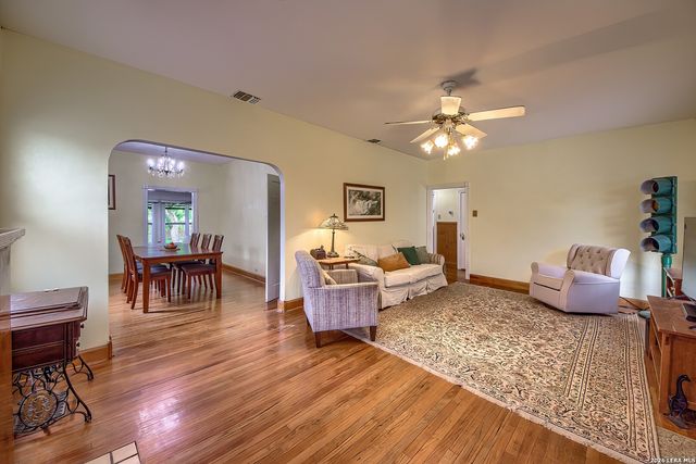 281 W Mariposa, San Antonio, TX 78212