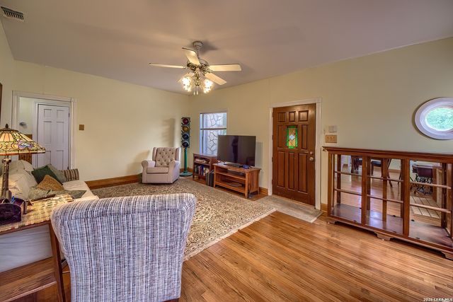 281 W Mariposa, San Antonio, TX 78212