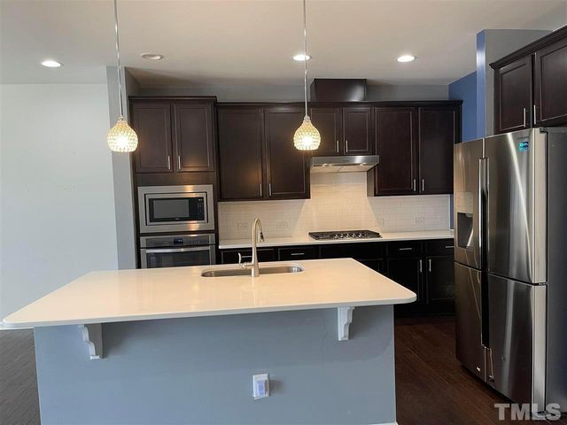 806 Bristol Bridge Drive, Cary, NC 27519