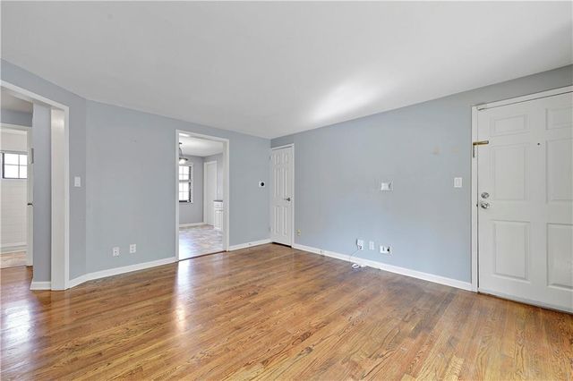 1114 W 46TH Street 2, Kansas City, MO 64111