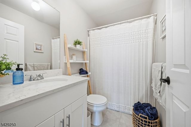2009 Vermont Ter, Hanover Twp., NJ 07981