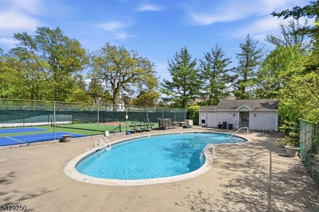 2009 Vermont Ter, Hanover Twp., NJ 07981